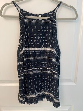 Boho Mudd Black and White Geometric Sleeveless Top/ lace insert/ Jr sizing